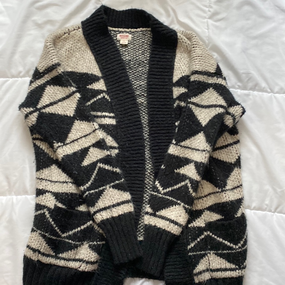 Mossimo acrylic and cotton sweater
